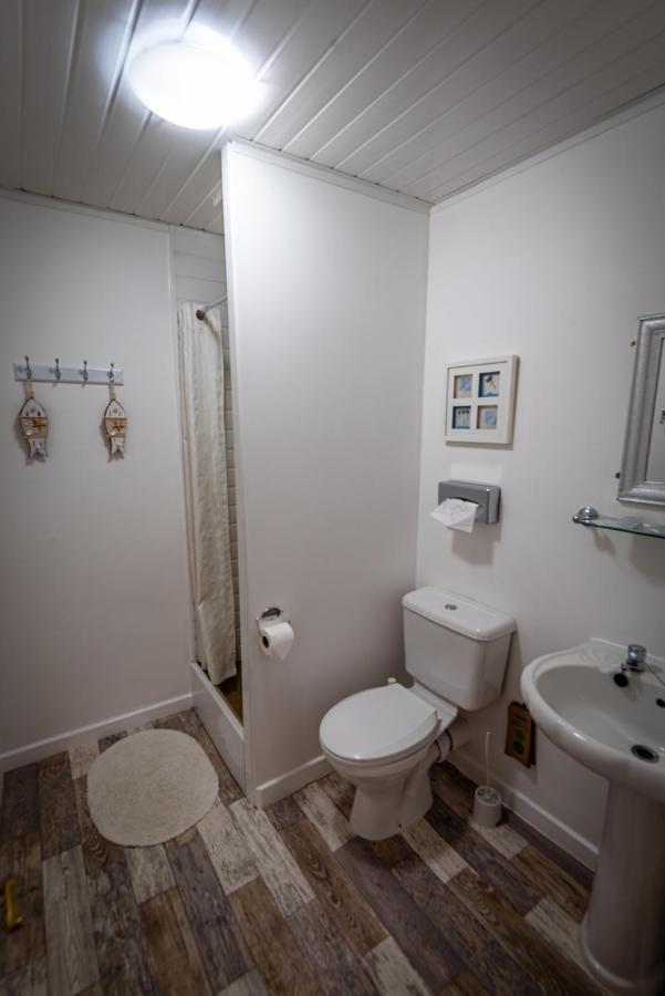 Aarondale Guest House Хартлпул Екстериор снимка