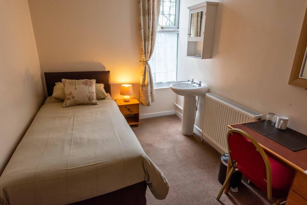 Aarondale Guest House Хартлпул Екстериор снимка